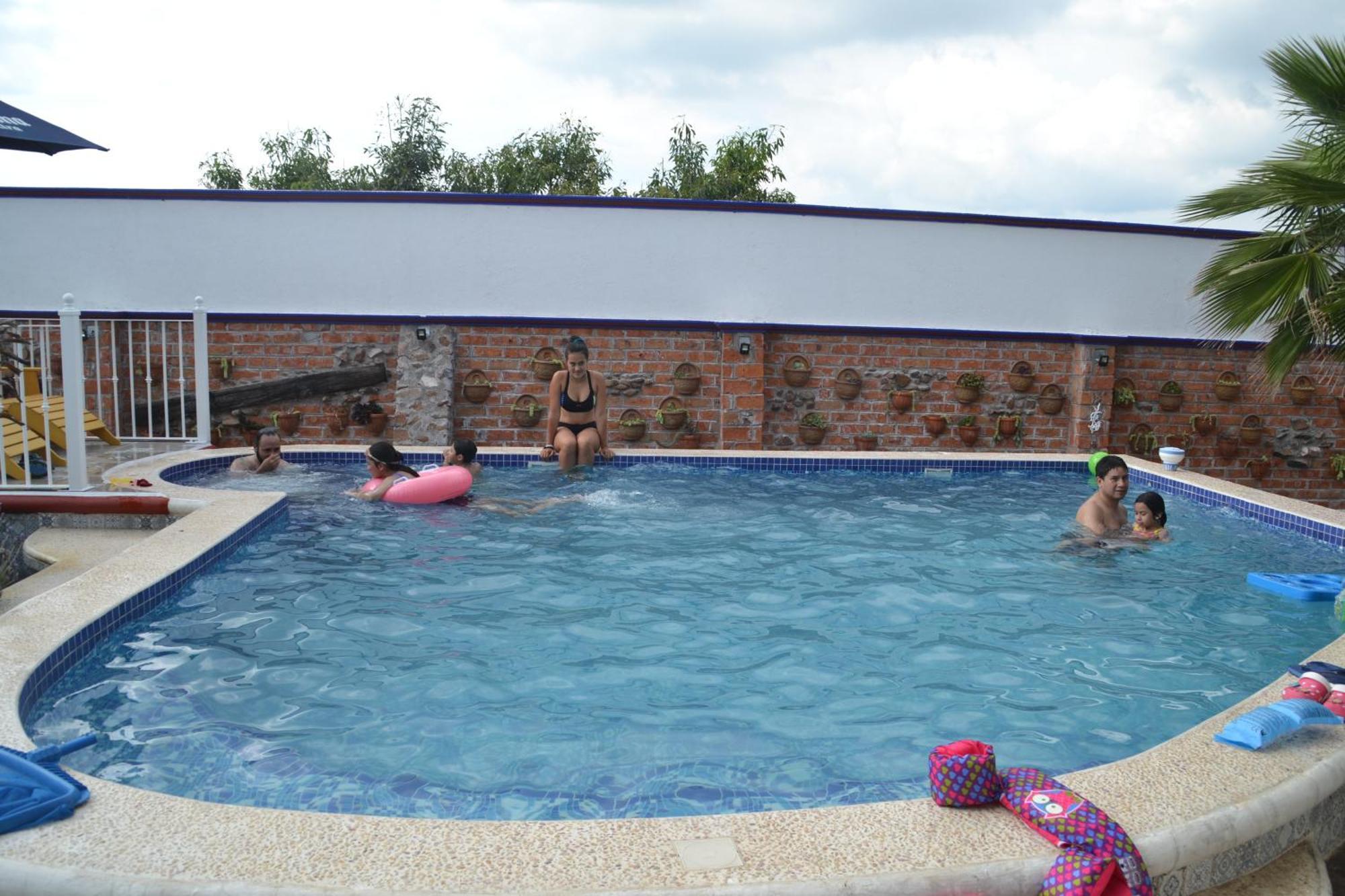 La Casona Azul Bed N Breakfast Santa Rosa de Jauregui Екстериор снимка