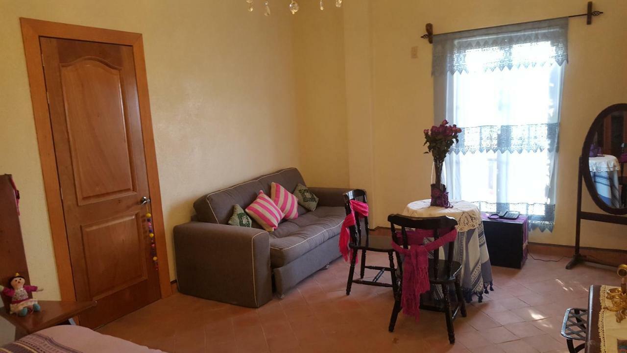 La Casona Azul Bed N Breakfast Santa Rosa de Jauregui Екстериор снимка